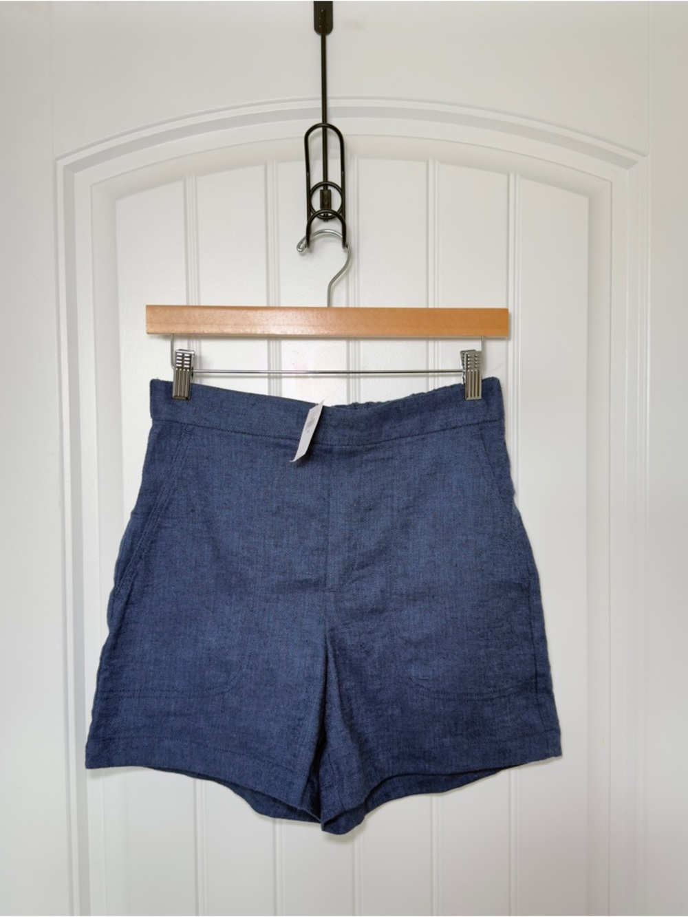 Banana Republic XS Blue Linen Blend Minimalist Chic Shorts Coastal Grandma